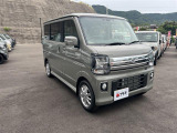 私たちは販売だけのお店では ありません。ご購入後のメンテナンスや車検、もしもの事故の際の対応など、お客様を末永くサポートさせていただくために『近隣のお客様限定』でお車をご案内させていただいております。