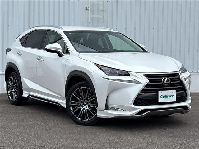 NX 200t バージョンL 4WD 本革シート