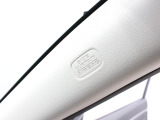 【サイドエアバッグ】万一の側面衝突に備えて、胸部へのダメージを軽減するサイドエアバッグを装備