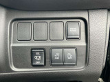 ボタン類です☆運転席からボタン1つで助手席側スライドドアを開けることが出来ます♪