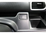 ◆◆左側電動スライドドア!!荷物で手が塞がる時など簡単にドアの開閉が出来ます!何より力いらずで開閉OK!女性やお年寄りにも優しい♪電動機能はOFFにもできますから元気なお子様の駆け出しも安心!