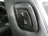 助手席もパワーシート付です。運転席からは、助手席肩口パワーシートスイッチで助手席シートの操作が手軽にできます。