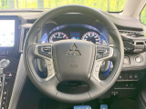 【純正革巻きステアリング】上質な革を使用することで、手にしっかり馴染みとても運転しやすいハンドルです♪