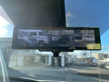 インテリジェントミラーで後ろに荷物を沢山載せていてもフル乗車でも後ろにカメラが搭載してるので後方視界バッチリ♪