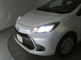 LEDヘッドライトです。デザイン性がよくとても明るいので、夜間の走行や悪天候でも安心です。しかも長寿命!