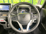 【純正革巻きステアリング】上質な革を使用することで、手にしっかり馴染みとても運転しやすいハンドルです♪