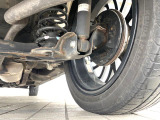 お車を安心してお乗りいただく為には、足回りの定期点検が欠かせません。サービスサポート(有償保証)では無料点検もご提供しており、安心のカーライフをお過ごしいただけるサポート体制が整っています。