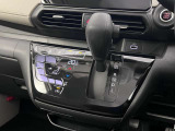 オートエアコンで快適な車内温度を演出してくれます!
