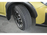 タイヤサイズは225/60R17です。