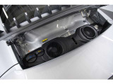 3.7L 水平対向6気筒DOHCツインターボ、650ps/81.6kgm、全長&times;全幅&times;全高mm 4535&times;1900&times;1303mm、車両重量 1715kg