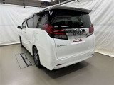 走りにこだわりながら収納力も持ち合わせたお車です。