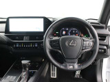運転席廻りです。