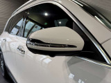 メルセデスの認定中古車「サーティファイドカー」には、最大100項目にも及ぶ点検・整備項目が設定されています>