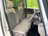運転席シート廻りは使用感も少なく、良好な状態となっています。丁寧に使われていたことがよくわかりますね。