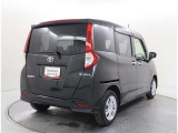 リヤ5面はプライバシーガラス☆強い日差しや車外の視線から室内を守ってくれます。