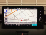 多機能と操作のしやすさを両立した、Honda CONNECT対応のナビディスプレーです。ETC2.0車載器もナビゲーション連動し、スマートフォン用Bluetoothユニット付きです。