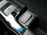 寒い冬でも快適にドライブできるシートヒーター付きです。