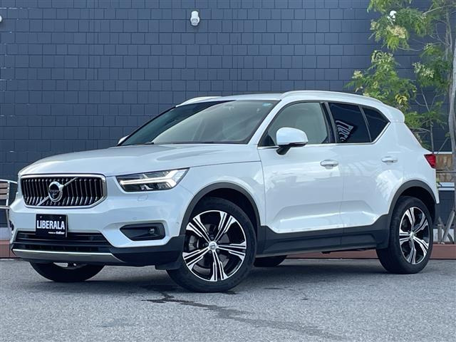 XC40 B4 AWD インスクリプション 4WD 本革シート 修復歴無し