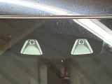 【スズキ セーフティサポート】走行中に前方の車両等を認識し、衝突しそうな時は警報とブレーキで衝突回避と被害軽減をアシスト。より安全にドライブをお楽しみいただけます。