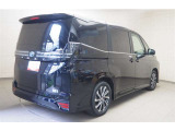 走りにこだわりながら収納力も持ち合わせたお車です。荷物を載せて軽快なドライブを楽しめますよ!