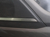 Bang&Olufsenサラウンドシステム『デンマークが世界に誇る高品質サラウンドシステム。クリアでダイナミック。そして臨場感溢れる上質なサラウンドサウンドをドライブ中にご体感いただけます。』