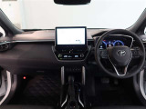 高いホールド性で運転姿勢が安定します。長距離ドライブでも疲れにくいのが魅力です。快適なドライビングライフをお送りください♪