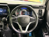 【純正革巻きステアリング】上質な革を使用することで、手にしっかり馴染みとても運転しやすいハンドルです♪