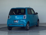 バックカメラが付いているのでバックでの車庫入れも安心です。