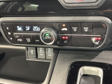 フロント両席にはシートヒーターが付いています!寒い日に便利な装備ですね。
