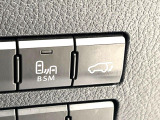 【パワーバックドア】スマートキーや運転席のボタンを押すだけでリアゲートが自動で開閉します!荷物を持っている時や、高い位置にあるバックドアを閉める際に便利な機能です♪