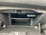 【キーパーコーティング】本当にツヤが良くなって、約束どおりに効果が持続する稀有なカーコーティングを用意しました。コーティングした後は、お好きな時に洗っていただくだけで、ずっとキレイが続きます。