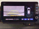 便利な3ビュー切り替え、ガイド線表示付きのバックカメラです。後退時、後方の視界をサポートします