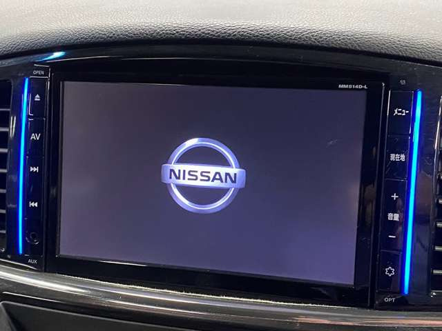 日産 エルグランド 2.5 250ハイウェイスター (黒半革)(フリップダウン