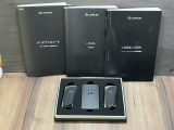 スマートキー2本、カードキー1本と保証書も付けてお納車させて頂いております。