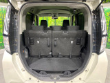 普段のお買い物や通勤、送迎等に十分な荷室スペースを確保しております。セカンドシートを倒すと、大きな荷物の積載も可能です♪