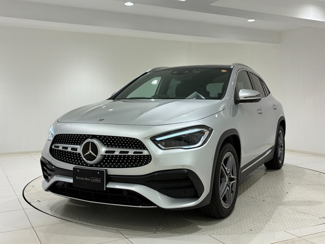 GLAクラス GLA200d 4マチック AMGラインパッケージ 4WD