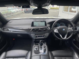 7シリーズ 740i Mスポーツ 本革シート サンルーフ