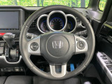 【ステアリングスイッチ】運転中、前方から目線をそらすことなく、オーディオ等の操作が可能な便利機能!安心&快適なドライブを演出してくれます♪