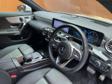CLAクラス CLA200d AMGライン Sブレーク 本革シート サンルーフ