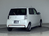 バックカメラが付いているのでバックでの車庫入れも安心です。