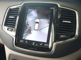 更に360&deg;ビュー表示も可能です 車を上から見下ろしたように車外を確認できるため、一切の死角がない状態で駐車が可能です