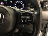 【アダプティブ・クルーズ・コントロール】予め設定した車速内でクルマが自動的に加減速。 前走車との適切な車間距離を維持しながら追従走行し、高速道路でのドライバーの疲労を軽減してくれる嬉しい機能付♪