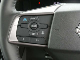 運転支援機能・プロパイロット搭載。 設定した速度で定速走行でき、先行車に自動で追従走行も可能です。さらにハンドル支援機能もあり、車線の中央を走るように制御してくれます。