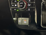 【電動パーキングブレーキ】パーキングブレーキは便利な電動式!ボタン一つで操作でき、アクセルを踏めば自動で解除されます♪レバーやペダルが無いので運転席廻りもすっきりしますね♪