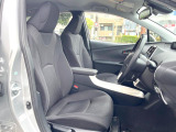 運転席シート廻りは使用感も少なく、良好な状態となっています。前オーナー様が丁寧に使っていたことがよくわかりますね。