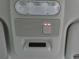 SOSコール 走行中の緊急時(病気や事故、あおり運転など)にボタンひとつでオペレーターに接続!救急や警察への連絡をサポートいたします。※使用にはお申し込みが必要です、詳しくはスタッフまで