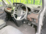 運転席シート廻りは使用感も少なく、良好な状態となっています。丁寧に使われていたことがよくわかりますね。