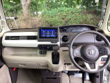 フロントガラスが大きく、ワイドな視界で運転もしやすくなるように、設計されています。