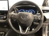 毎日触れるハンドル部分。こちらはキズもなくきれいに保たれています。もちろん、安全を守るエアバックも装備しているので安心してお乗り頂けます