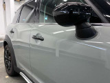 MINI自動車保険をご存知でしょか?万が一の事故の際、当社とMINI保険を引受している国内大手損保会社と連携して迅速に対応いたします。長期保険もお取り扱いしております。是非お話させてください。